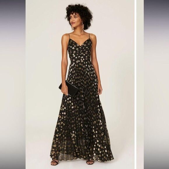 DELFI Dresses & Skirts - DELFI Collective Aria Star Print Gown